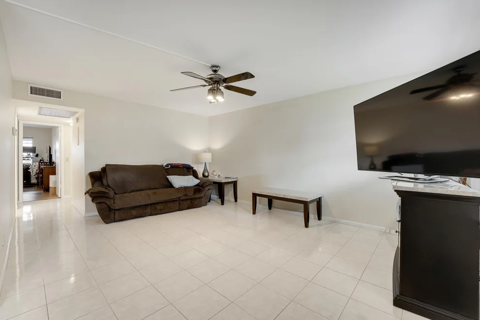 Unit for sale at 1011 Exeter, Boca Raton, FL 33434