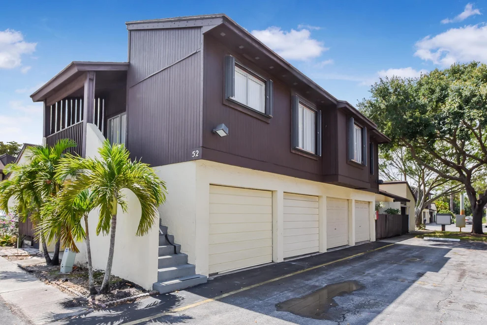 Unit for sale at 5284 Bosque Lane, West Palm Beach, FL 33415
