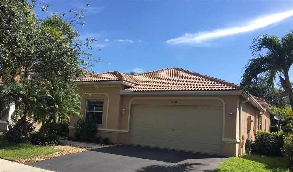 Unit for sale at 1337 Banyan Way, Weston, FL 33327
