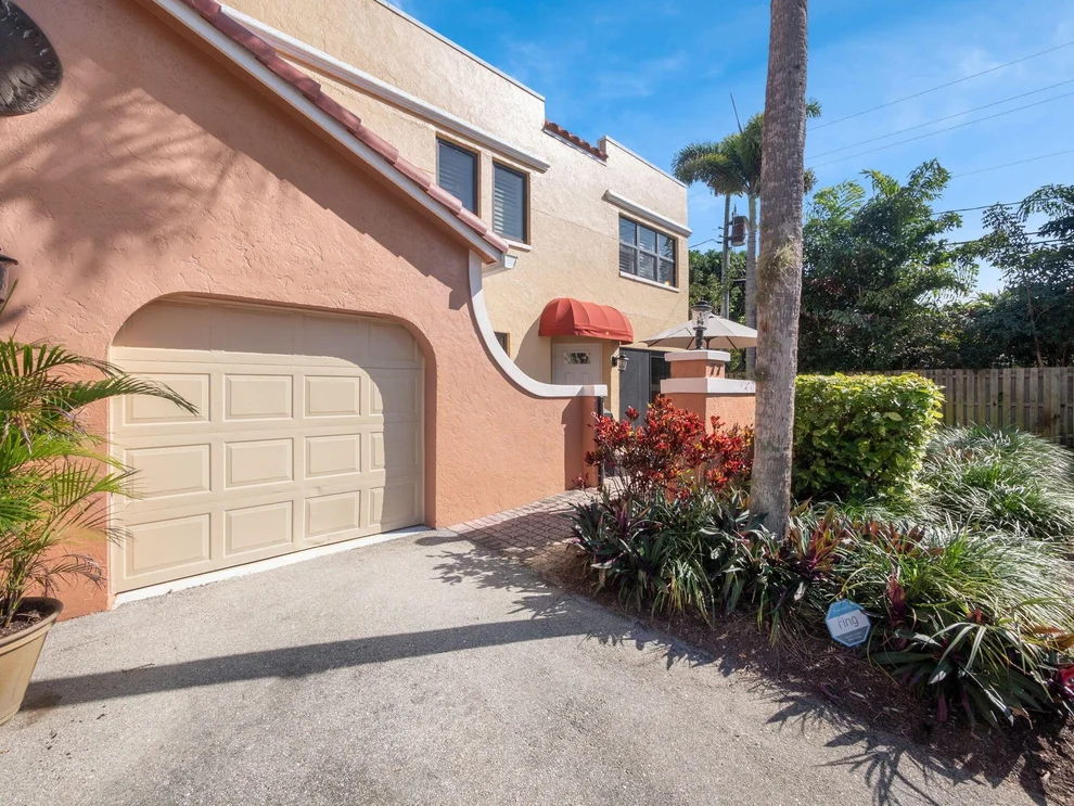 Unit for sale at 77 Uno Lago Drive, Juno Beach, FL 33408