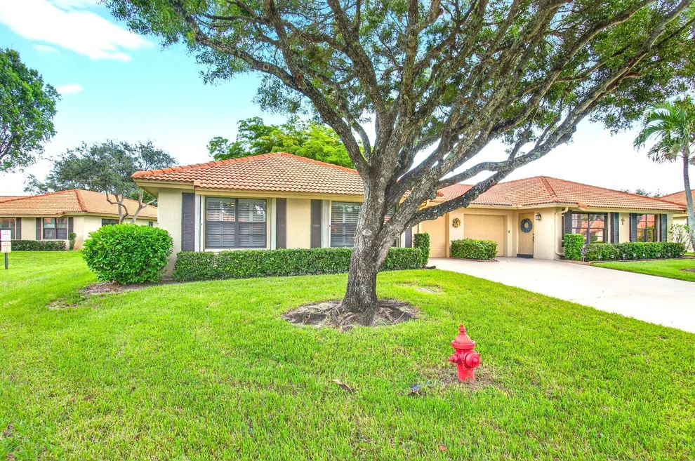 Unit for sale at 4555 Apple Tree Circle, Boynton Beach, FL 33436