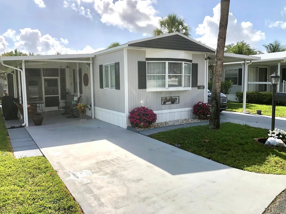 Unit for sale at 127 Alamanda Lane, Deerfield Beach, FL 33442