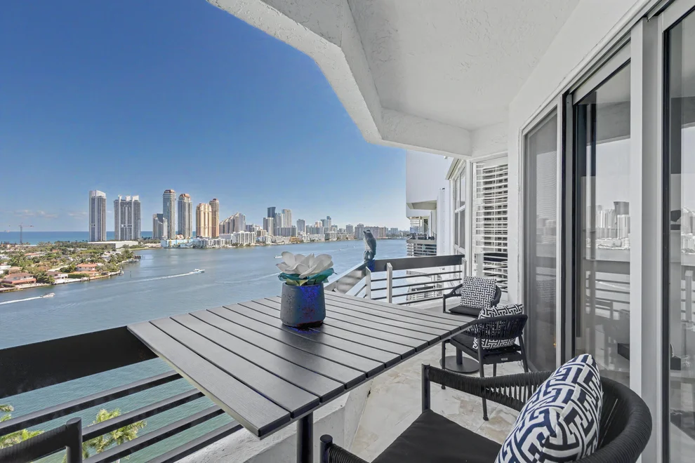 Unit for sale at 3600 Mystic Pointe Drive, Aventura, FL 33180