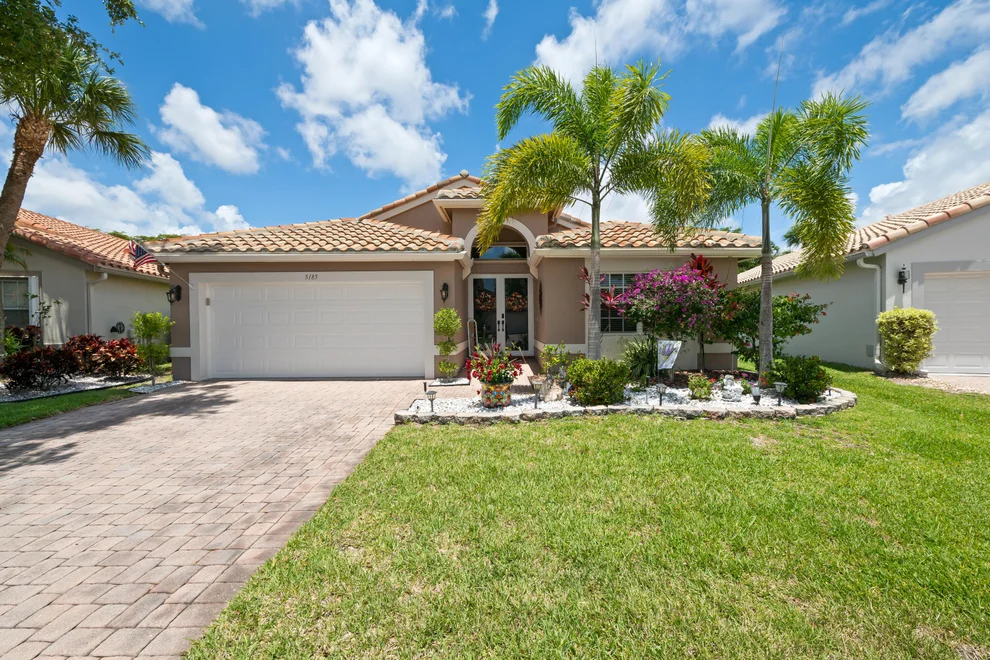 Unit for sale at 5185 Glenville Drive, Boynton Beach, FL 33437