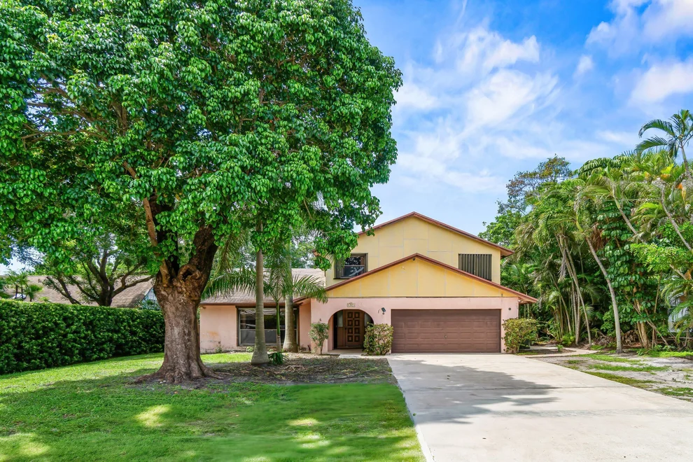Unit for sale at 77 NW 5th Avenue, Boca Raton, FL 33432