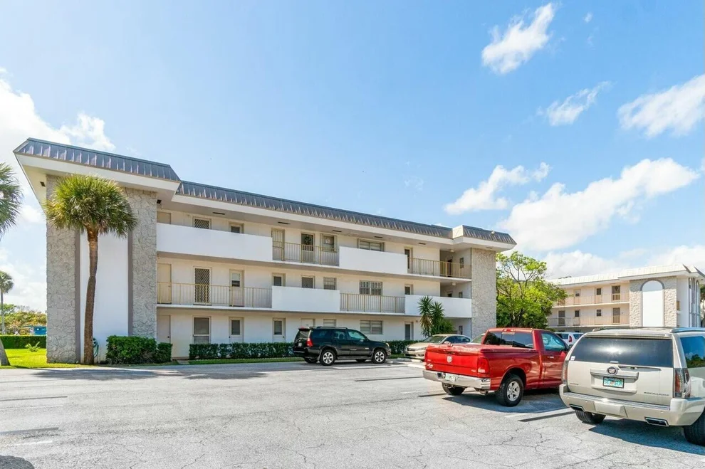 Unit for sale at 5501 NW 2nd Avenue, Boca Raton, FL 33487