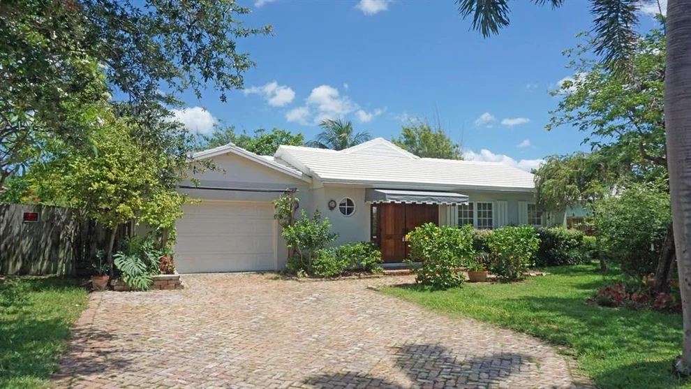 Unit for sale at 215 Linda Lane, Palm Beach Shores, FL 33404