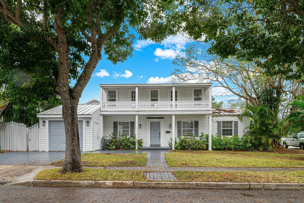 Unit for sale at 201 Nottingham Boulevard, West Palm Beach, FL 33405