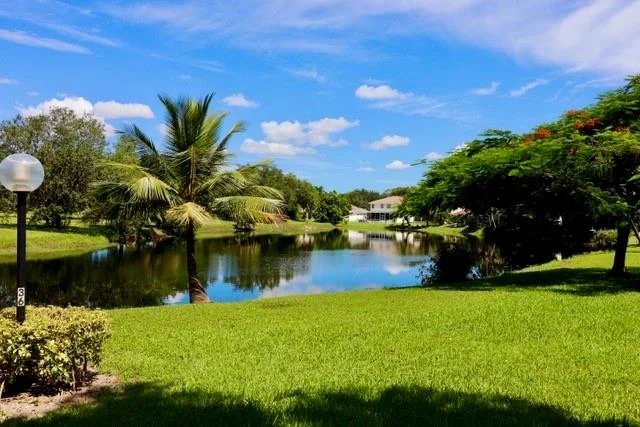 Unit for sale at 3499 Oaks Way, Pompano Beach, FL 33069