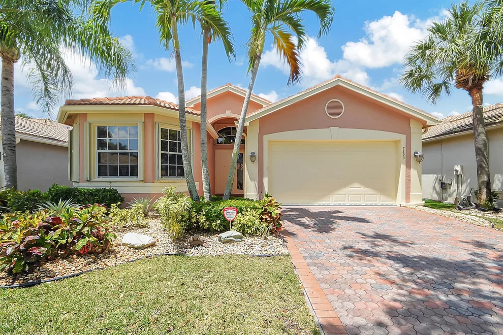Unit for sale at 7899 Sundial Harbor Pt Point, Lake Worth, FL 33467