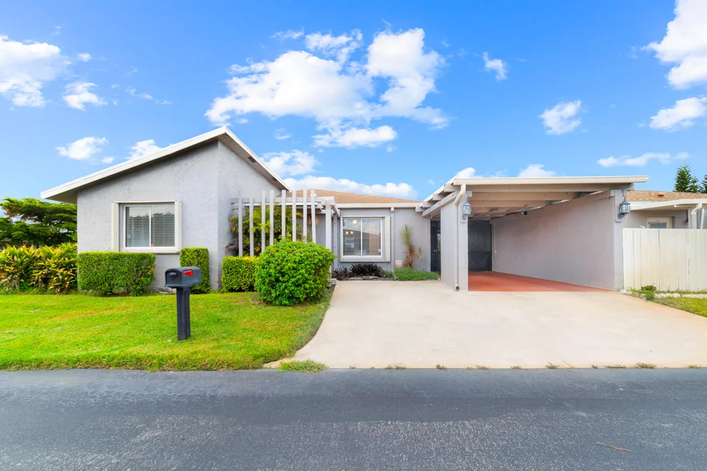 Unit for sale at 14824 Wildflower Lane, Delray Beach, FL 33446