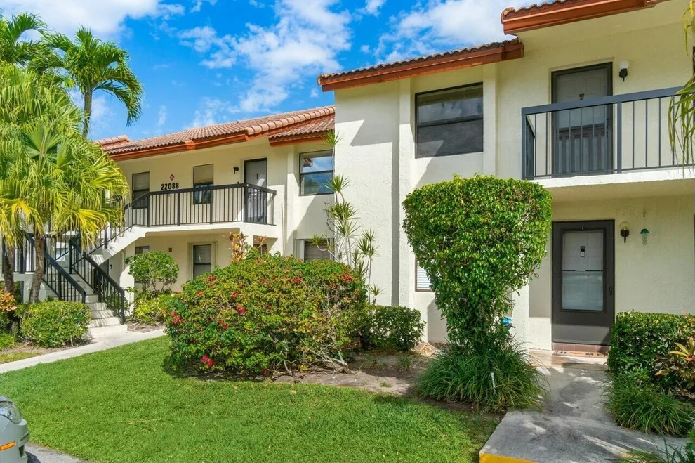 Unit for sale at 22088 Palms Way, Boca Raton, FL 33433