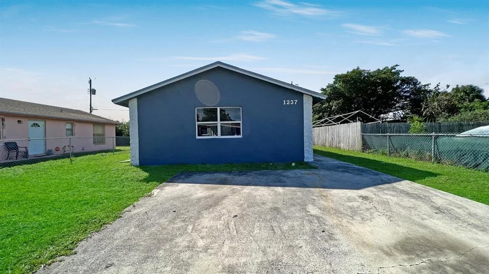 Unit for sale at 1237 W 24th Street, Riviera Beach, FL 33404