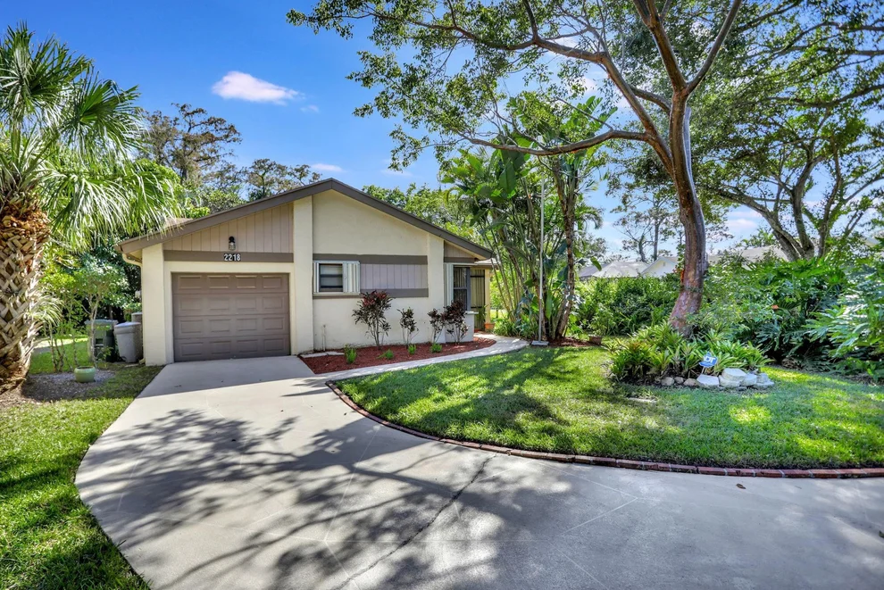 Unit for sale at 2218 Seagrape Circle, Coconut Creek, FL 33066
