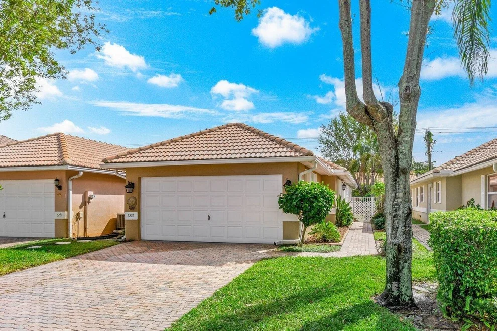 Unit for sale at 5227 Grande Palm Circle, Delray Beach, FL 33484