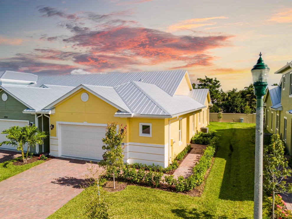 Unit for sale at 2005 Bridgepointe Circle, Vero Beach, FL 32967