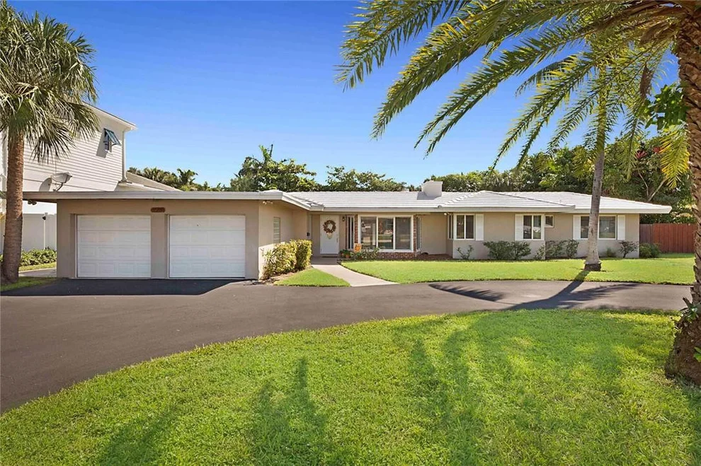 Unit for sale at 2780 NE 22nd Avenue, Lighthouse Point, FL 33064
