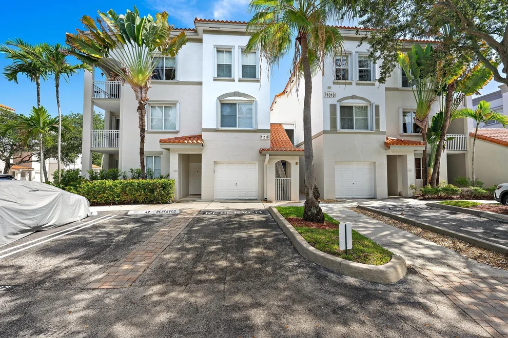 Unit for sale at 11018 LEGACY Drive, Palm Beach Gardens, FL 33410