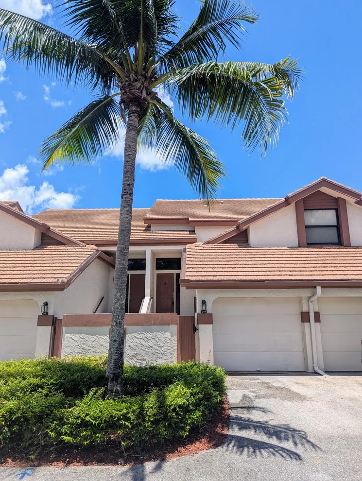 Unit for sale at 12676 Shoreline Drive, Wellington, FL 33414