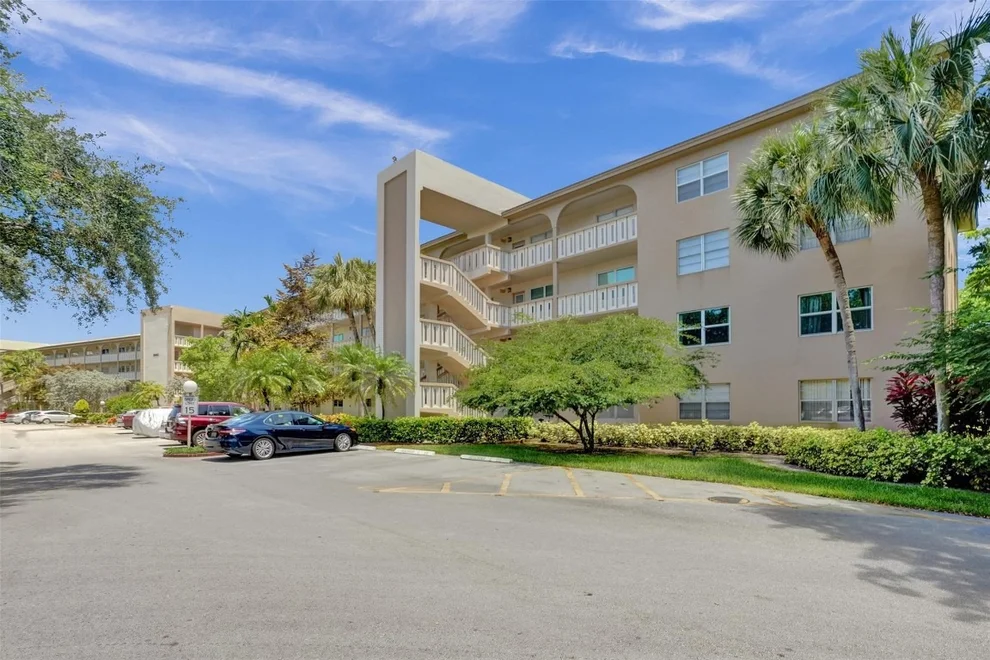 Unit for sale at 3003 Portofino Isle, Coconut Creek, FL 33066