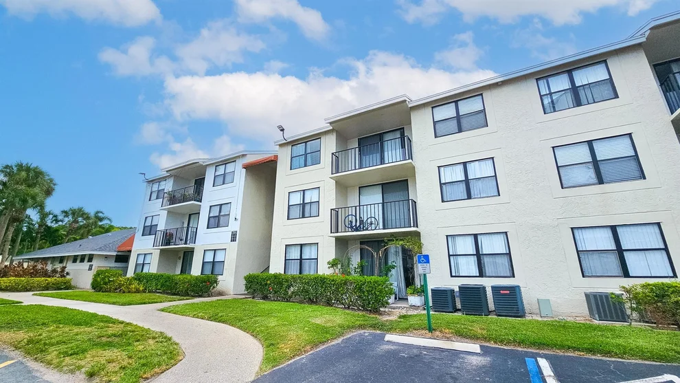 Unit for sale at 724 Executive Center Drive, West Palm Beach, FL 33401