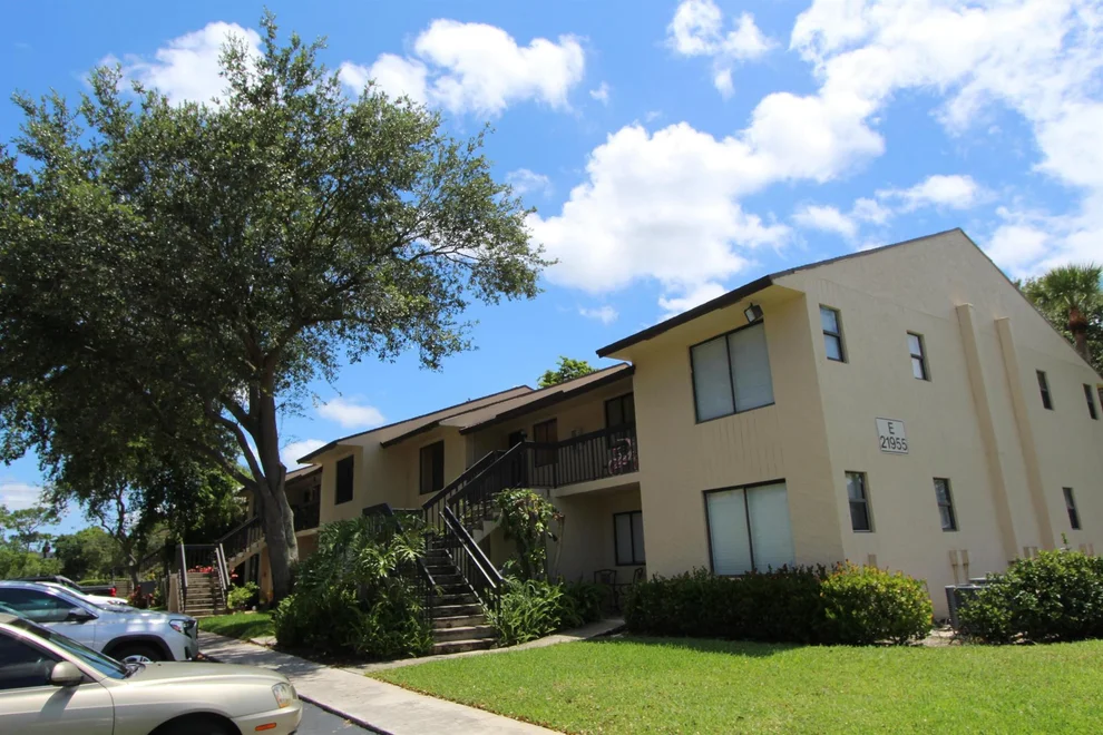 Unit for sale at 6784 S Palmetto Circle, Boca Raton, FL 33433