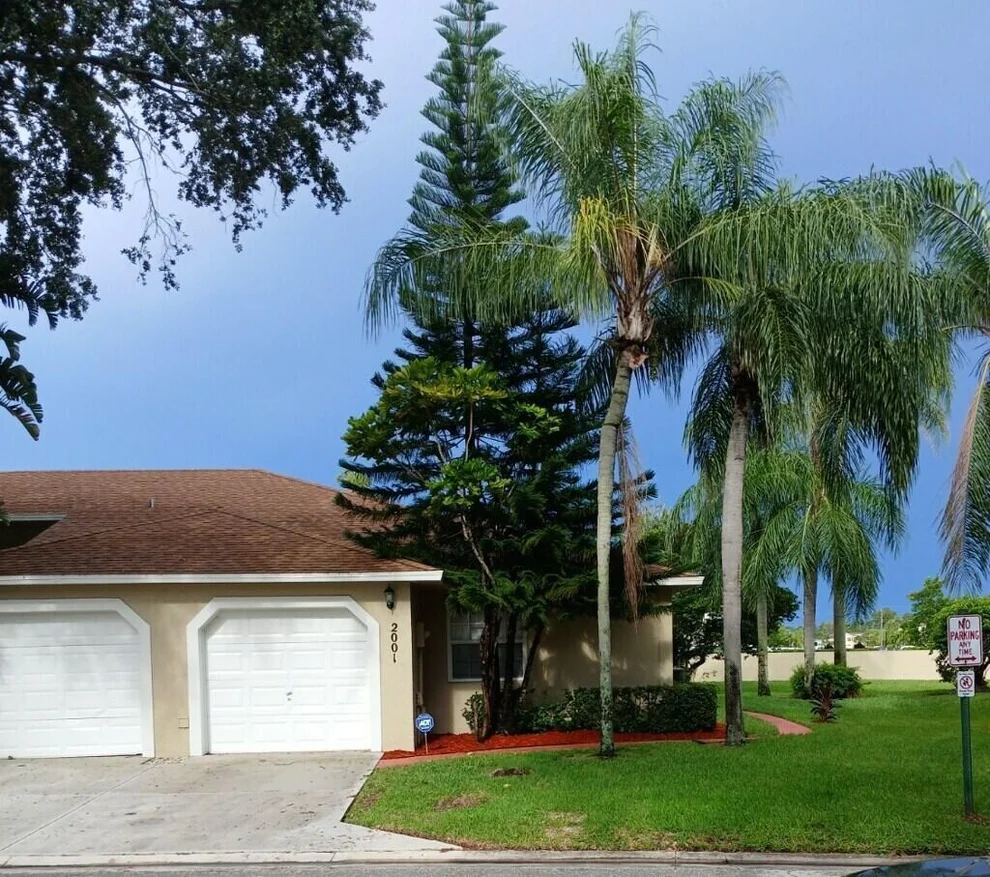 Unit for sale at 2001 Maplewood Drive, Greenacres, FL 33415