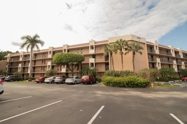 Unit for sale at 6007 CORAL LAKE Drive, Margate, FL 33063