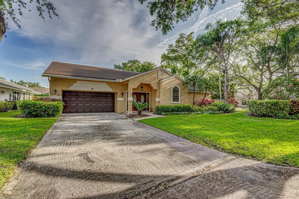 Unit for sale at 1 Bannock Road, Palm Beach Gardens, FL 33418