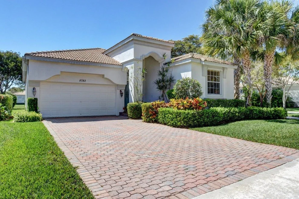Unit for sale at 8782 Via Brilliante, Wellington, FL 33411