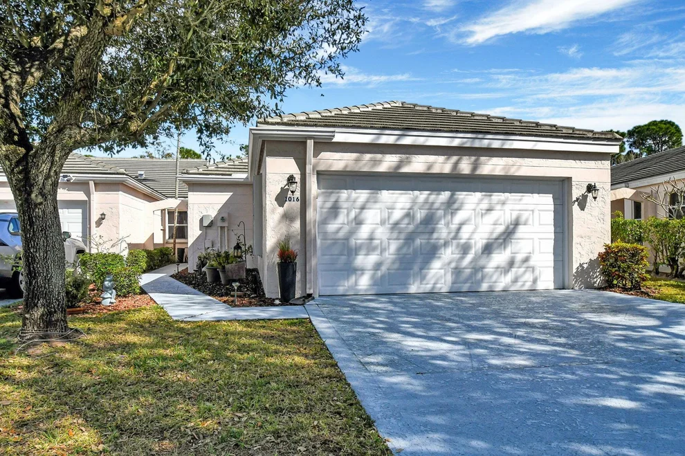 Unit for sale at 1016 Island Manor Drive, Greenacres, FL 33413