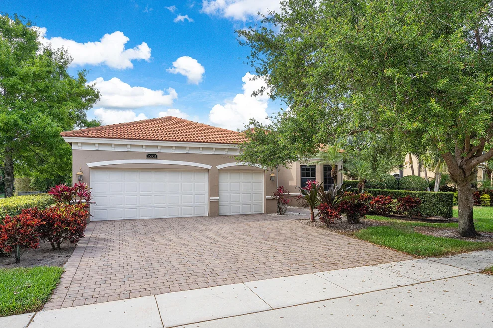 Unit for sale at 15805 Glencrest Avenue, Delray Beach, FL 33446