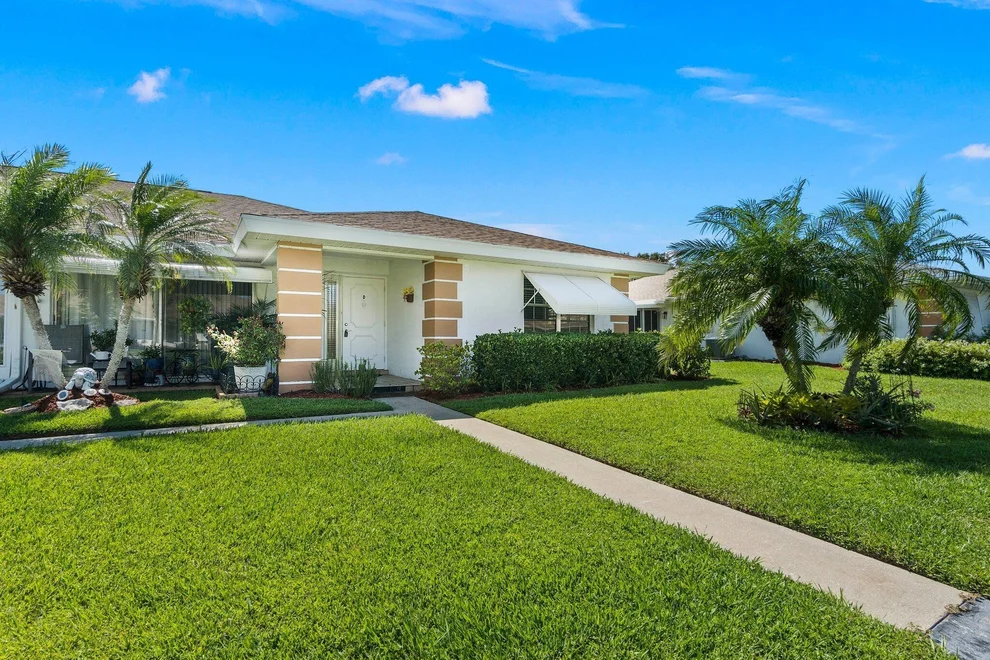Unit for sale at 521 Crooked Lake Lane, Fort Pierce, FL 34982