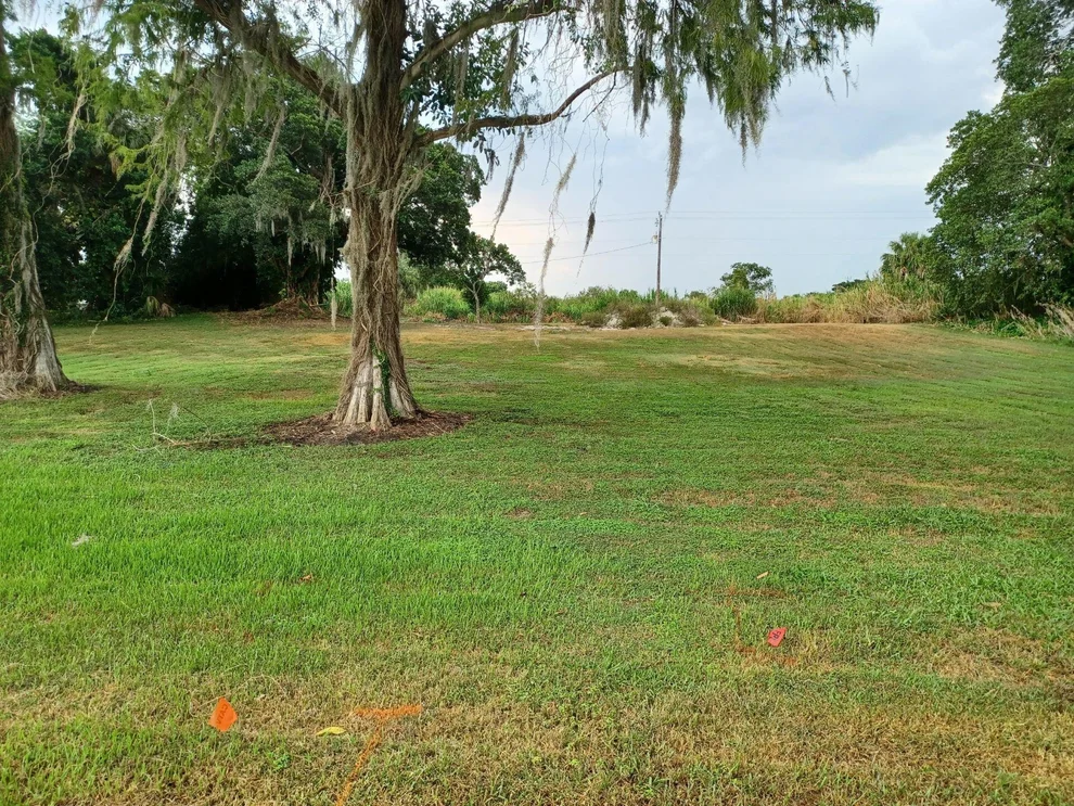 Unit for sale at 19081 SW Conners Highway, Canal Point, FL 33438
