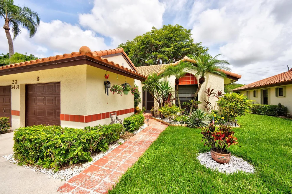 Unit for sale at 5431 Palm Springs Lane, Boynton Beach, FL 33437