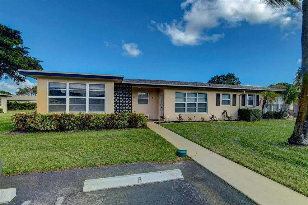 Unit for sale at 955 Circle Drive, Delray Beach, FL 33445