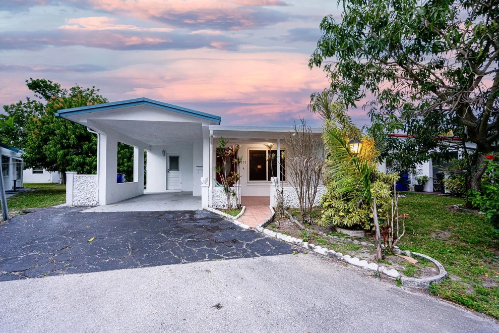 Unit for sale at 5071 NW 43rd Street, Lauderdale Lakes, FL 33319