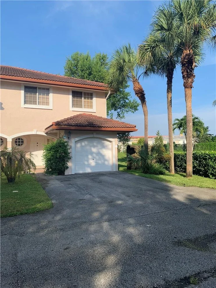 Unit for sale at 8996 NW 38th Drive, Coral Springs, FL 33065
