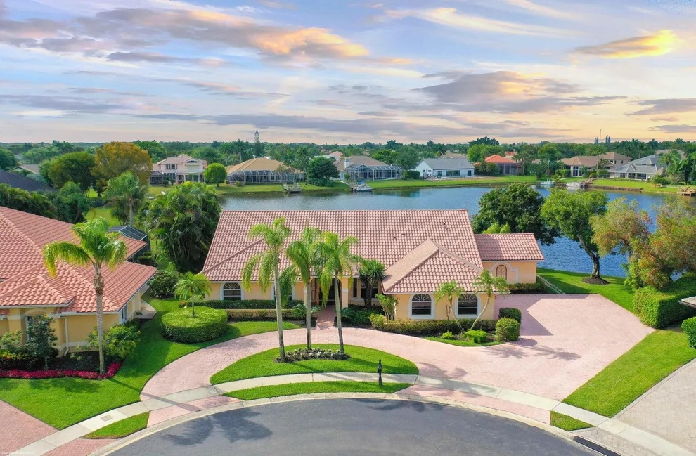 Unit for sale at 2021 Sunderland Avenue, Wellington, FL 33414