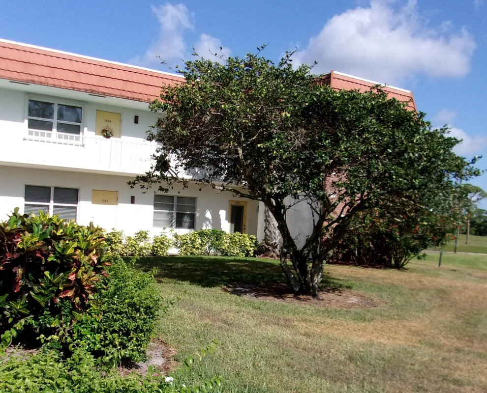Unit for sale at 1225 NW 21st Street, Stuart, FL 34994