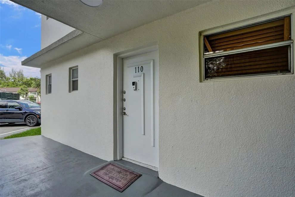 Unit for sale at 4235 N University Drive, Sunrise, FL 33351