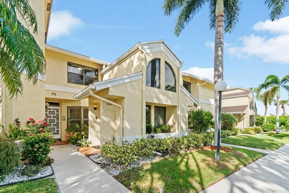 Unit for sale at 16769 Oak Hill Trail, Delray Beach, FL 33484