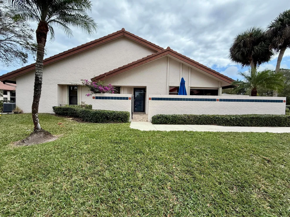 Unit for sale at 3470 SE Martinique Trace, Stuart, FL 34997