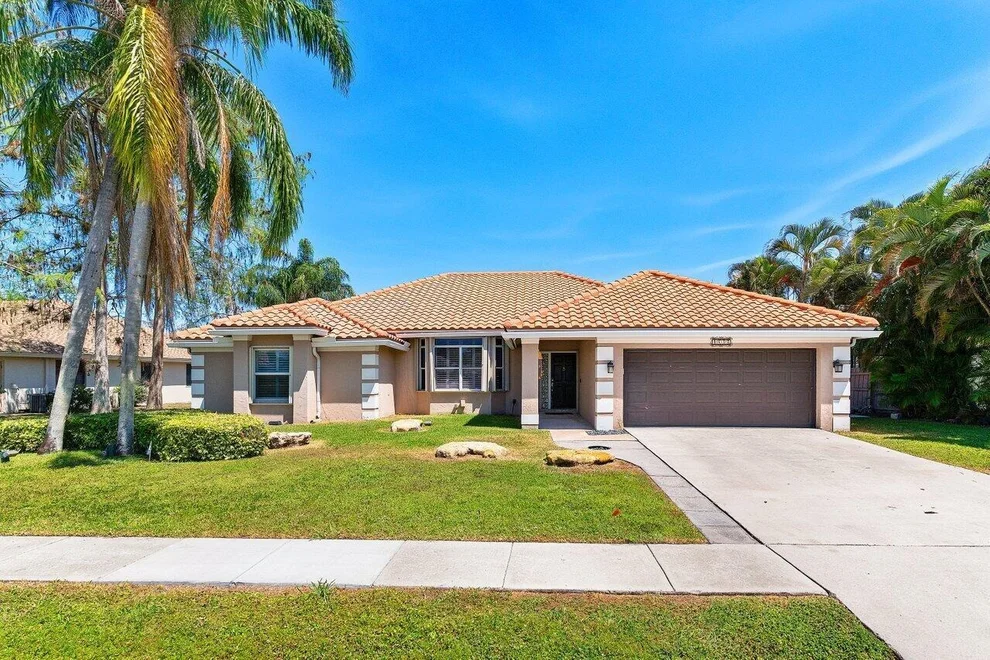 Unit for sale at 1632 Wiltshire Village Drive, Wellington, FL 33414