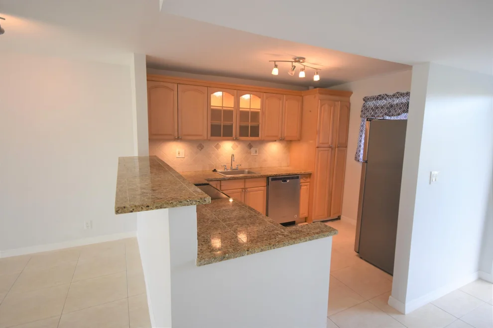 Unit for sale at 2600 Fiore Way, Delray Beach, FL 33445