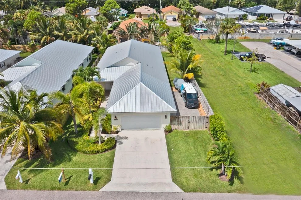 Unit for sale at 17707 Cinquez Park Road E, Jupiter, FL 33458
