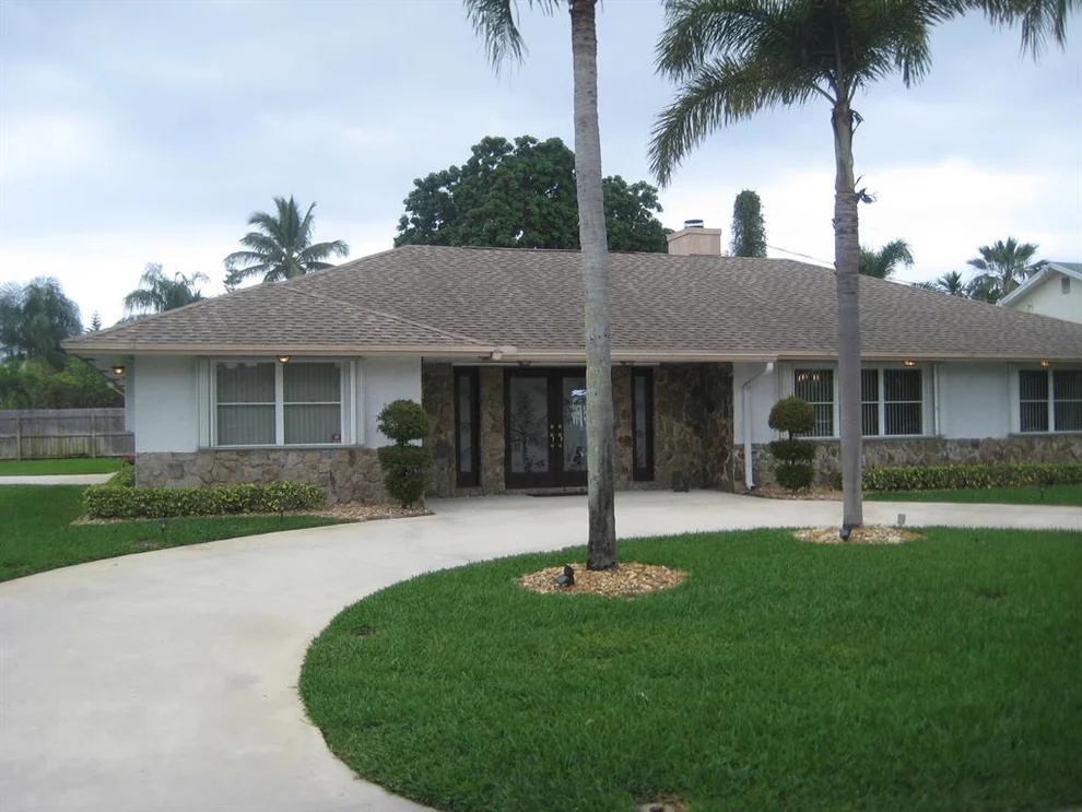 Unit for sale at 2995 Cardinal Drive, Delray Beach, FL 33444