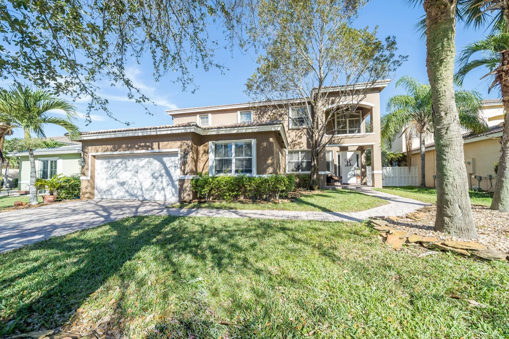 Unit for sale at 6170 C Durham Drive, Lake Worth, FL 33467