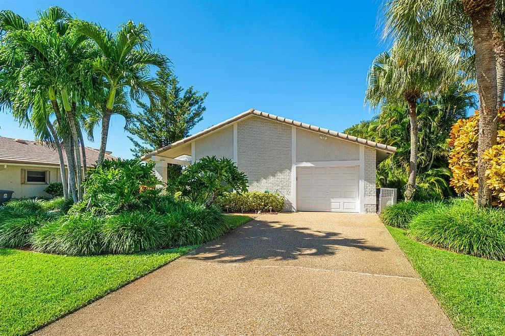 Unit for sale at 19553 Sea Pines Way, Boca Raton, FL 33428