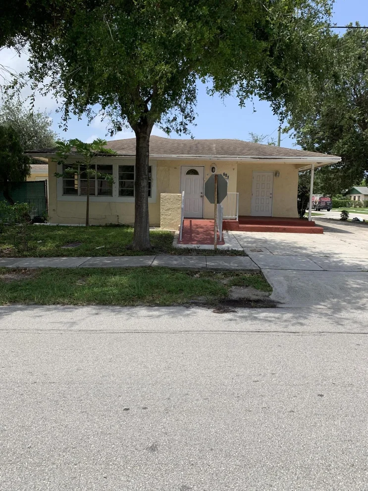 Unit for sale at 601 NW 2nd Street, Delray Beach, FL 33444